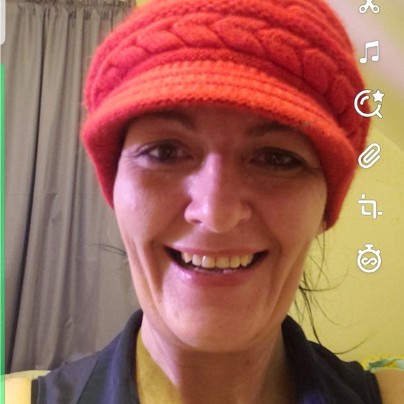 Meet your Posher, Jade - Picture 9 of 10